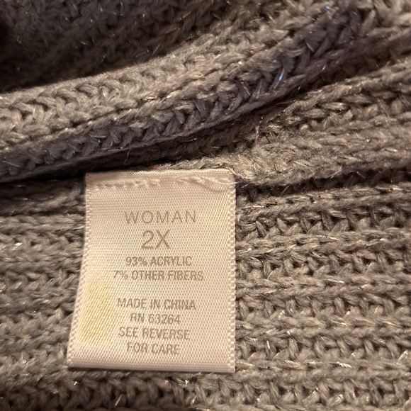 Dressbarn women's 2X gray sweater with silver metallic filament 3/4 sleeve, New - Picture 3 of 7